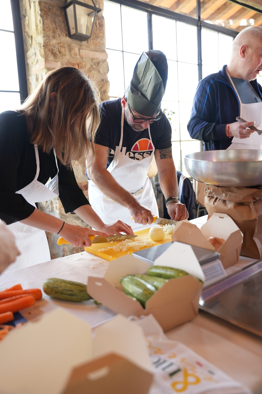 Corso di cucina alla Tenuta Il Cicalino con piatti tipici toscani