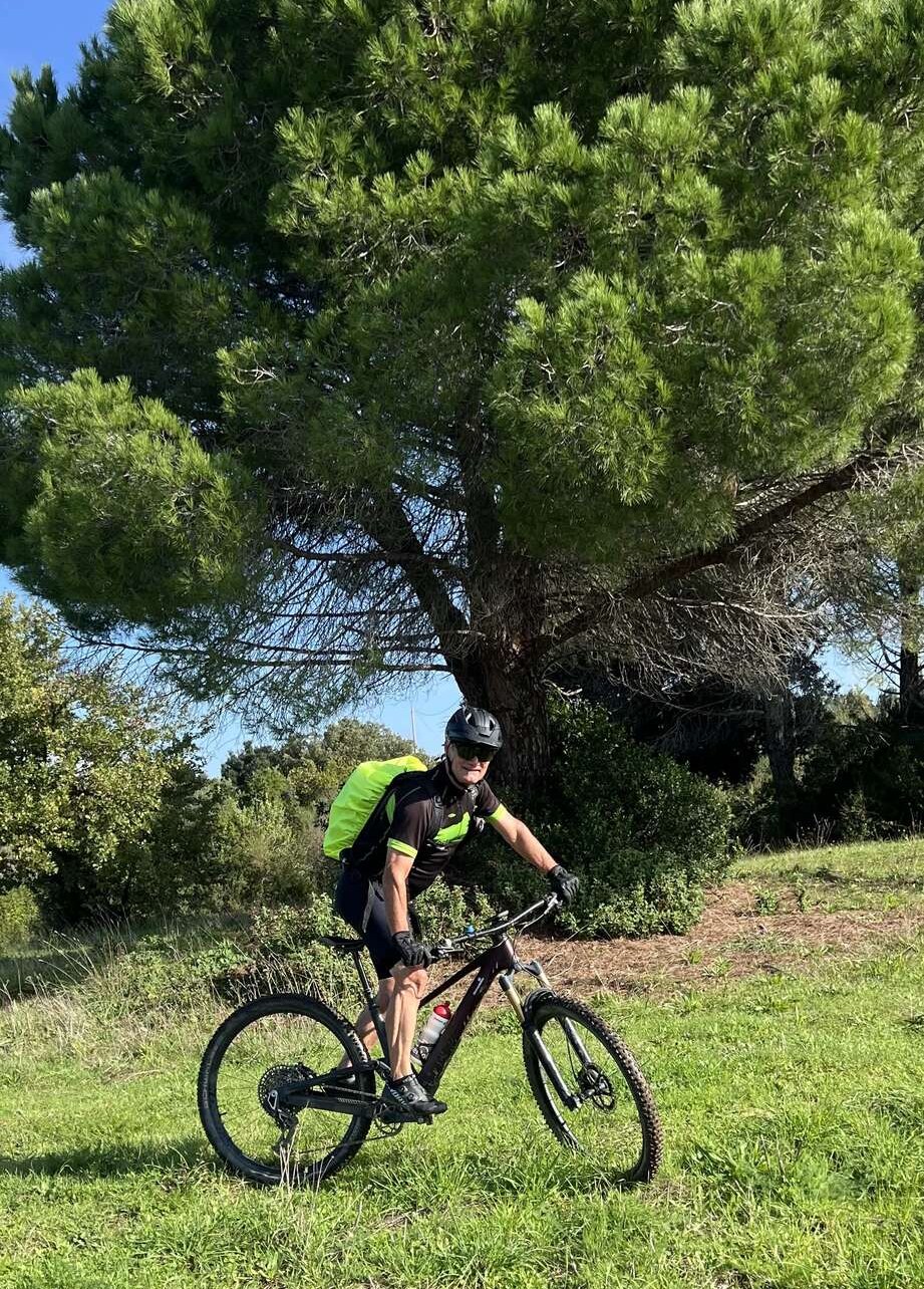 Bici da strada e gravel nella campagna di Massa Marittima