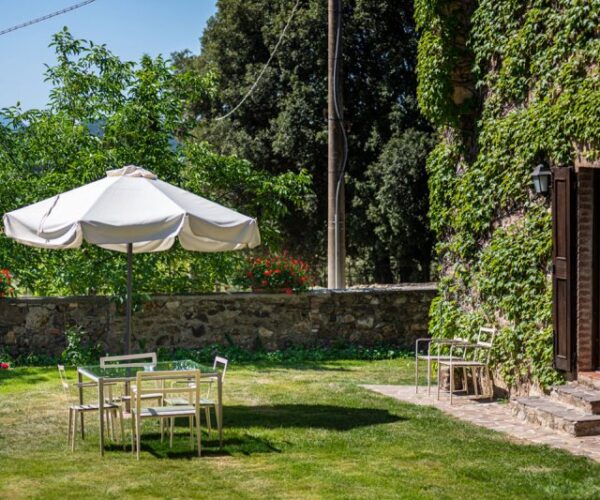 Giardino attrezzato nel Parco dei Lecci a Tenuta Il Cicalin